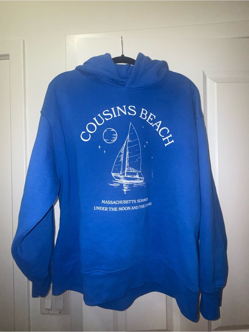 American Eagle x The Summer I Turned Pretty Cousins Beach Hoodie